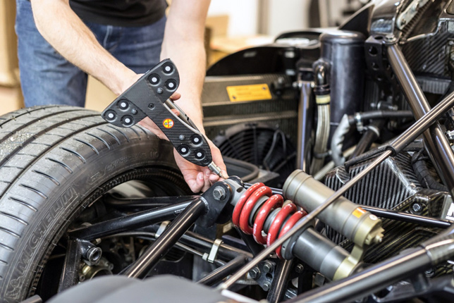 Free of any rigid measurement set up, HandyPROBE offers unmatched flexibility and a wider measurement volume than other portable CMMs